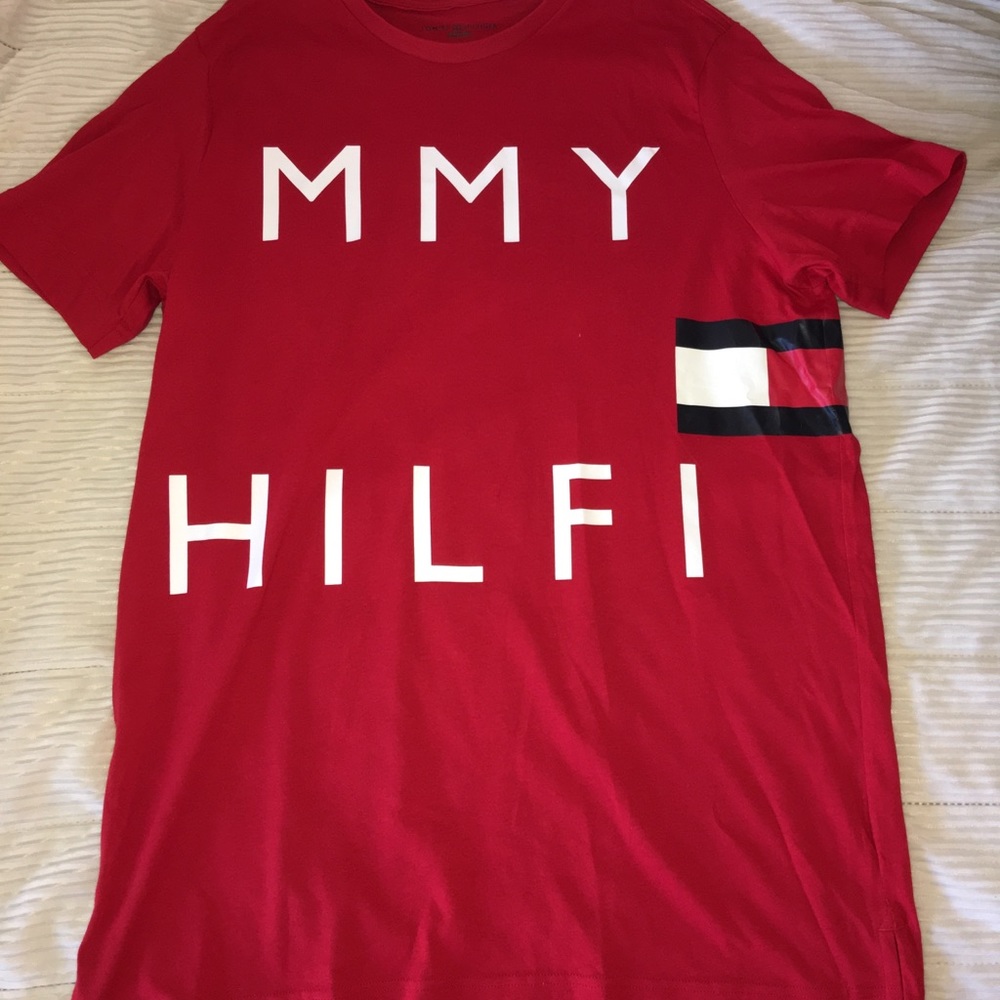 Tommy Hilfiger Red T-shirt